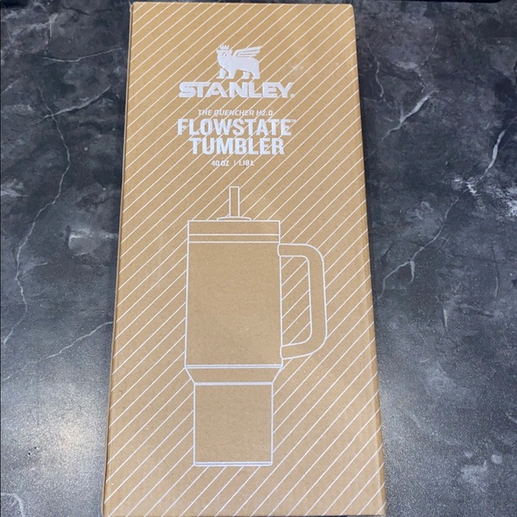 Stanley LV Quencher H2O 40 OZ. Flowstate Tumbler - Picture 8 of 12